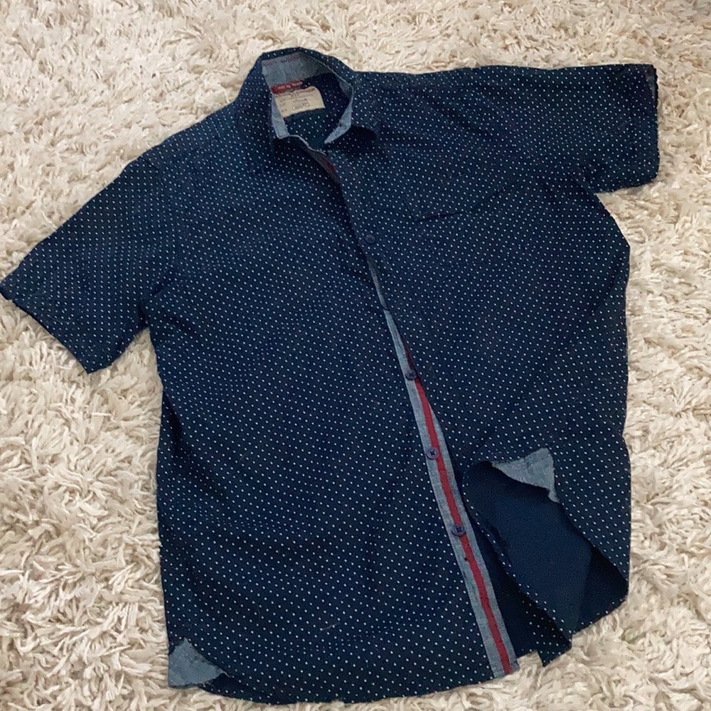 Shirt - Picture 3 of 4